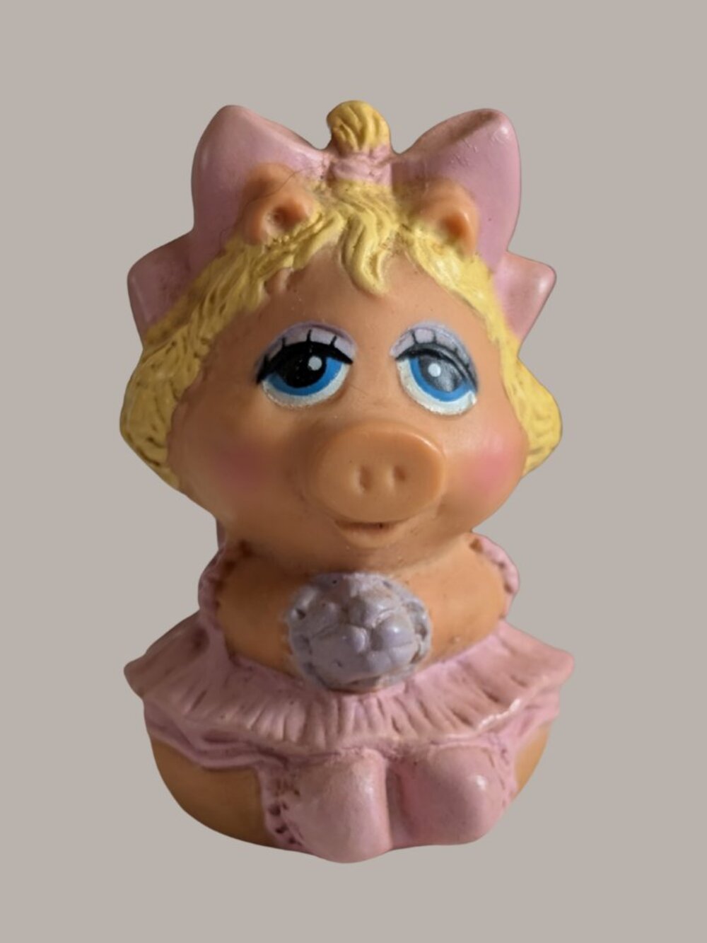 10/$25 Vintage 1986 Miss Piggy Rubber 2" Avon Bubble Bath Topper